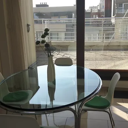 Apartment Old England I Ostend