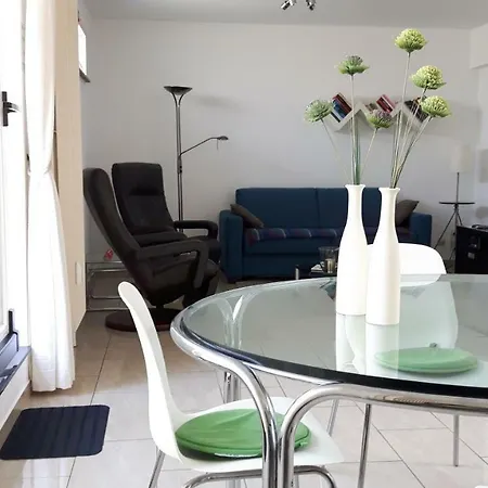 Apartment Old England I Ostend